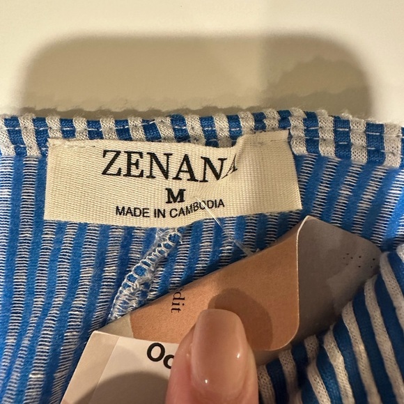 Zenana Blue Striped Batwing Sleeve Women's Top Size Medium - Picture 3 of 4